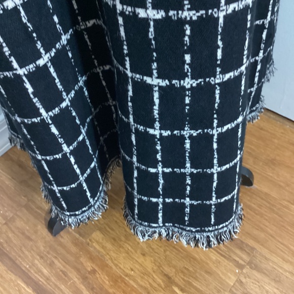 DRESS BARN PLUS 2X-3X KNIT MIDI FIT&FLARE  A-LINE DRESS IVORY BLACK  GEO PRINT - Picture 7 of 12